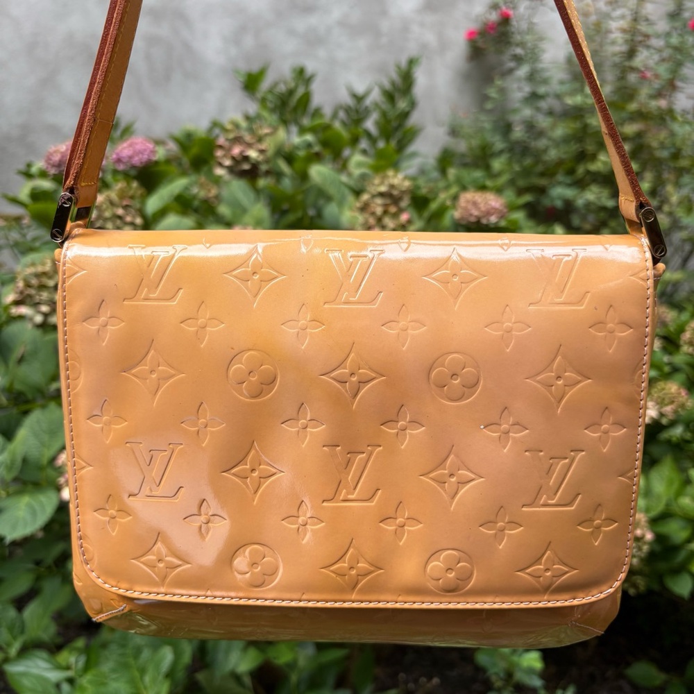 Louis Vuitton Creamsicle & Pink Thompson Street Vernis Leather Monogram Bag EUC